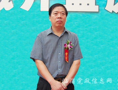 区政协主席王秀荣,区委常委,副区长许刚,区委常委,区委政法委书记孙