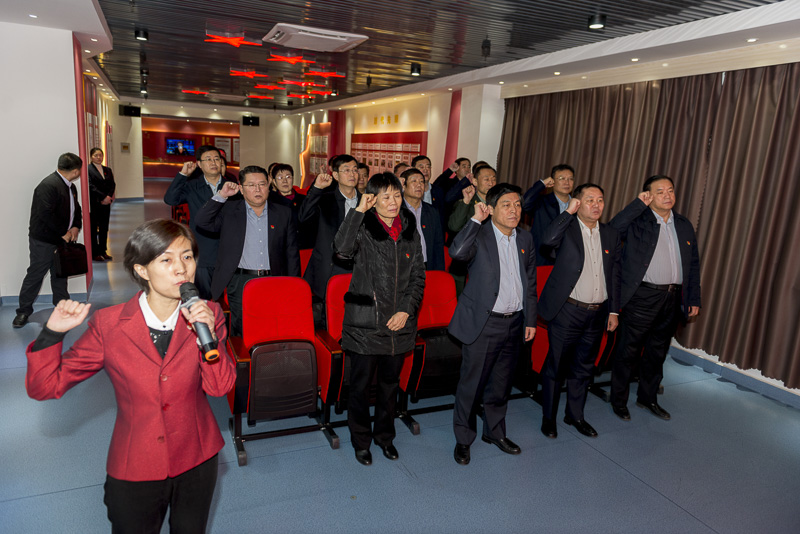 要闻动态 图片新闻               1月29日上午,区委书记宋振波,区委